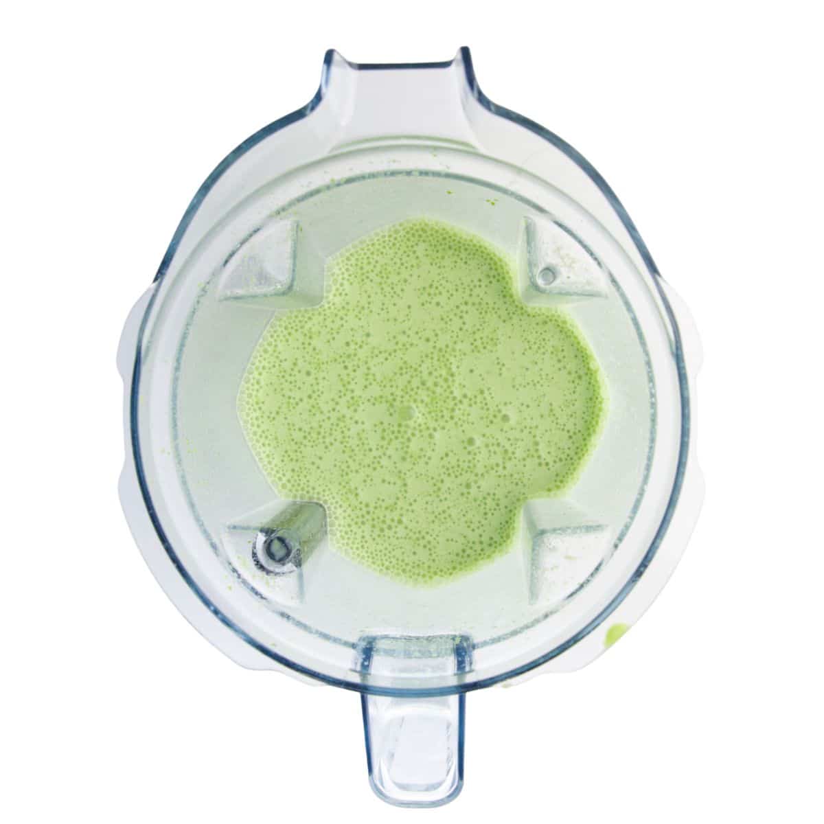 Spinach Milk in Blender. 