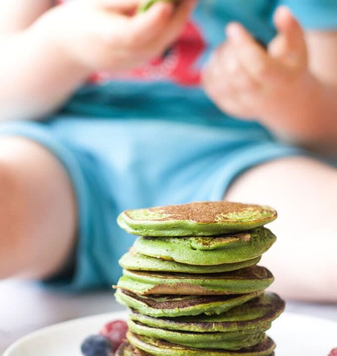 green smoothie pancakes for kids and babies.